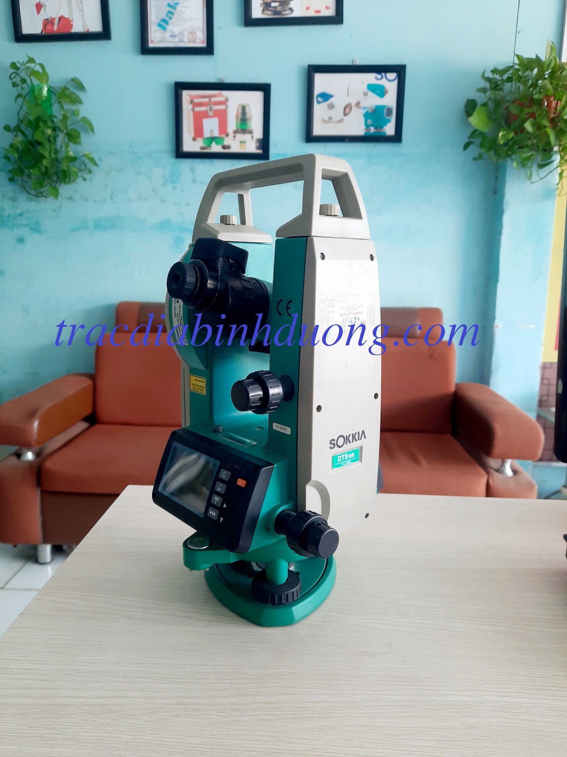 MÁY KINH VỸ ĐIỆN TỬ SOKKIA DT510S GIÁ THANH LÝ